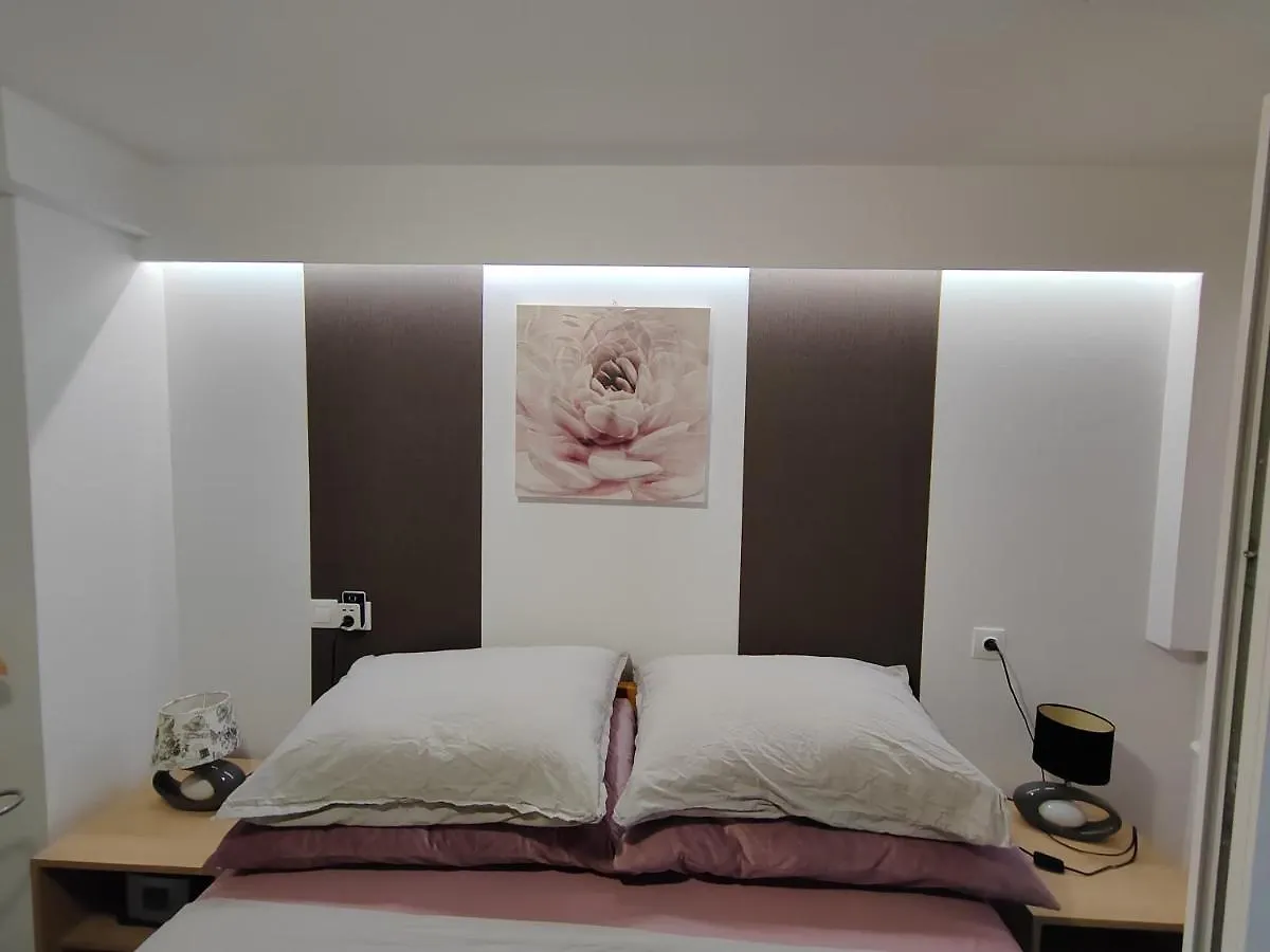 Apartment 700 M Od Mora Valbandon, Hrvatska Fazana 0*,  Croatia